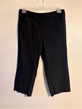 Daisy Fuentes Black Pull-On Capri Crop Pants